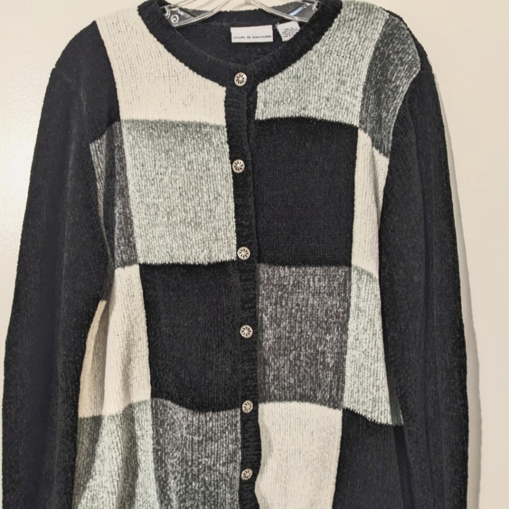 Croft&Barrow Sweater Black and Grey